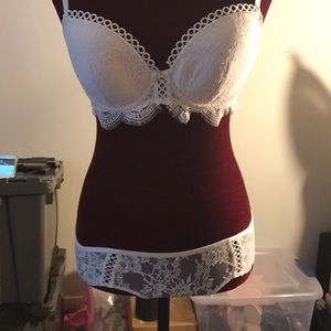 Victoria's Secret Dream Angels collection. 32/D